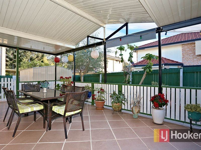 7 Holland Place, Carindale QLD 4152