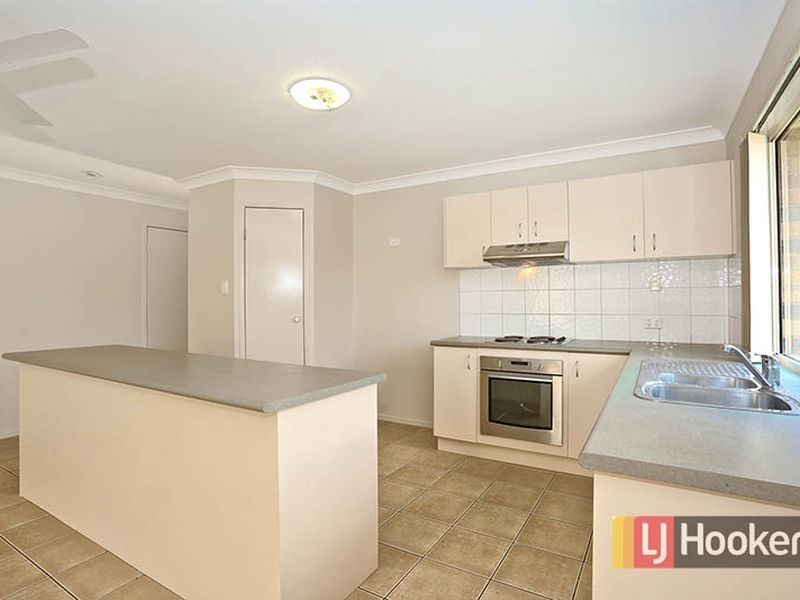 62 Silky Oak Crescent, Carindale QLD 4152