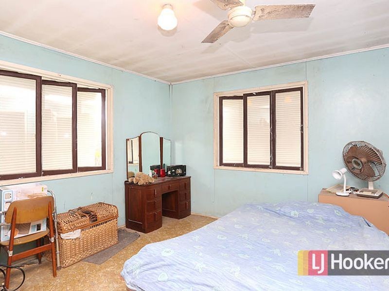 36 Algona Street, Holland Park West QLD 4121