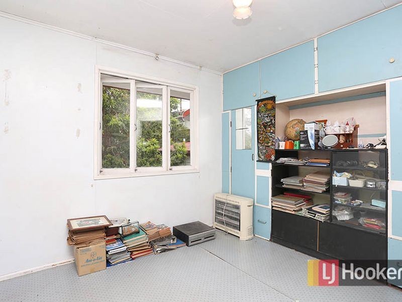 36 Algona Street, Holland Park West QLD 4121