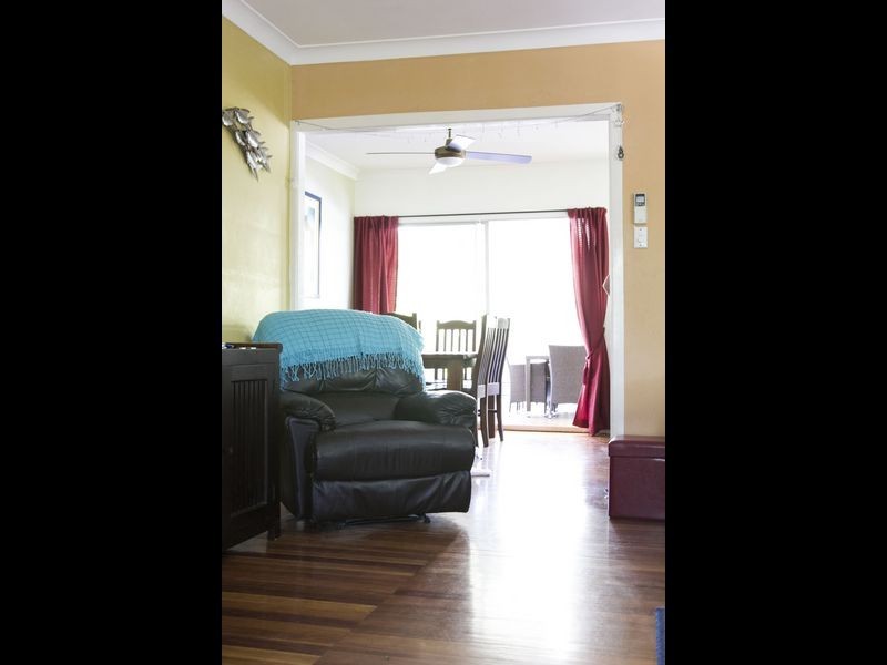 6 Beverley Avenue, Rochedale South QLD 4123