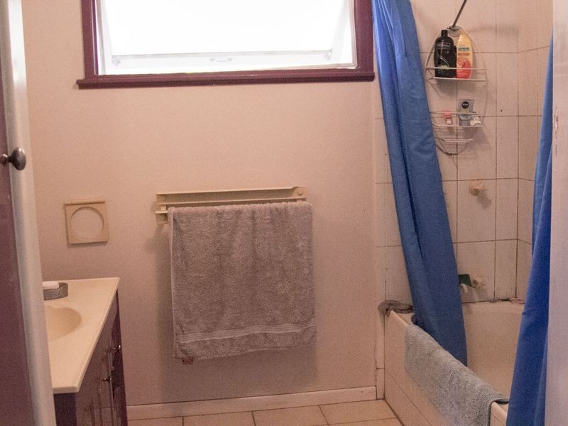 6 Beverley Avenue, Rochedale South QLD 4123