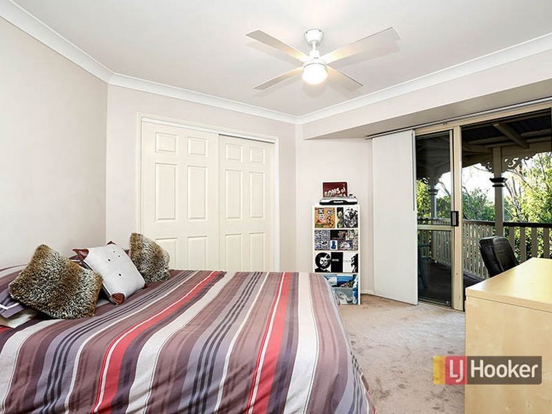 10 Quetta Close, Carindale QLD 4152