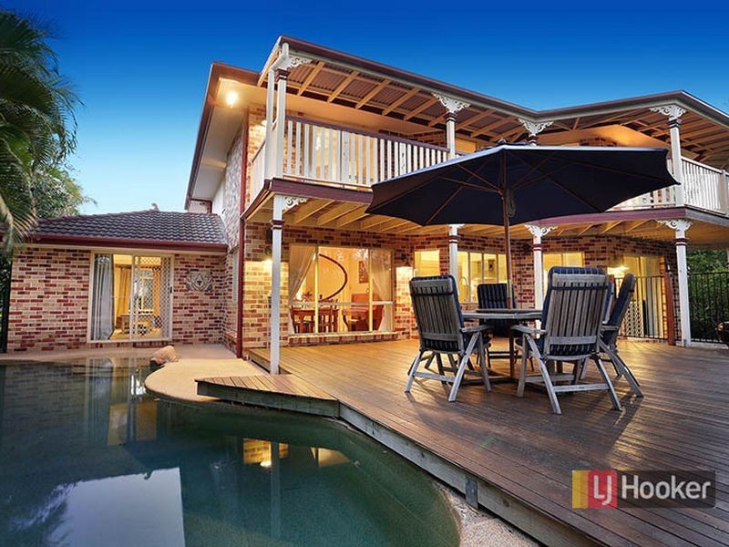 10 Quetta Close, Carindale QLD 4152