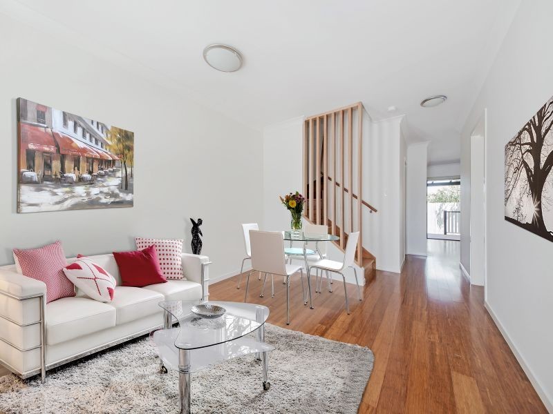 18 East Street, Camp Hill QLD 4152