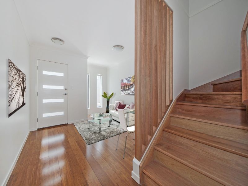 18 East Street, Camp Hill QLD 4152