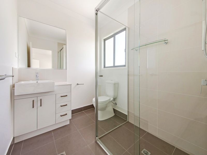 18 East Street, Camp Hill QLD 4152