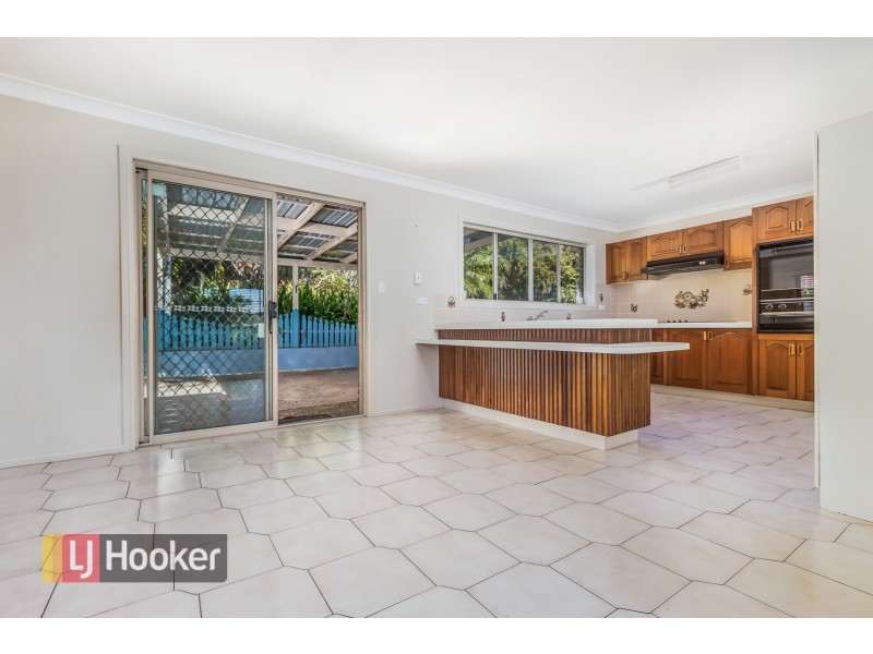 88 Donnington Street, Carindale QLD 4152