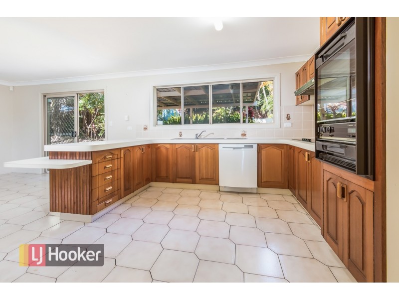 88 Donnington Street, Carindale QLD 4152
