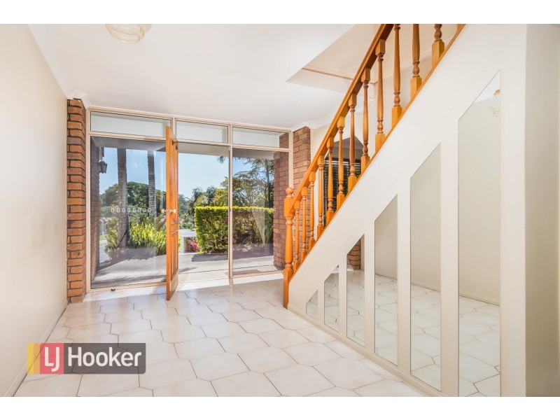 88 Donnington Street, Carindale QLD 4152