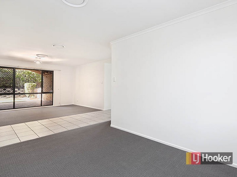 40 Oakley Street, Carindale QLD 4152