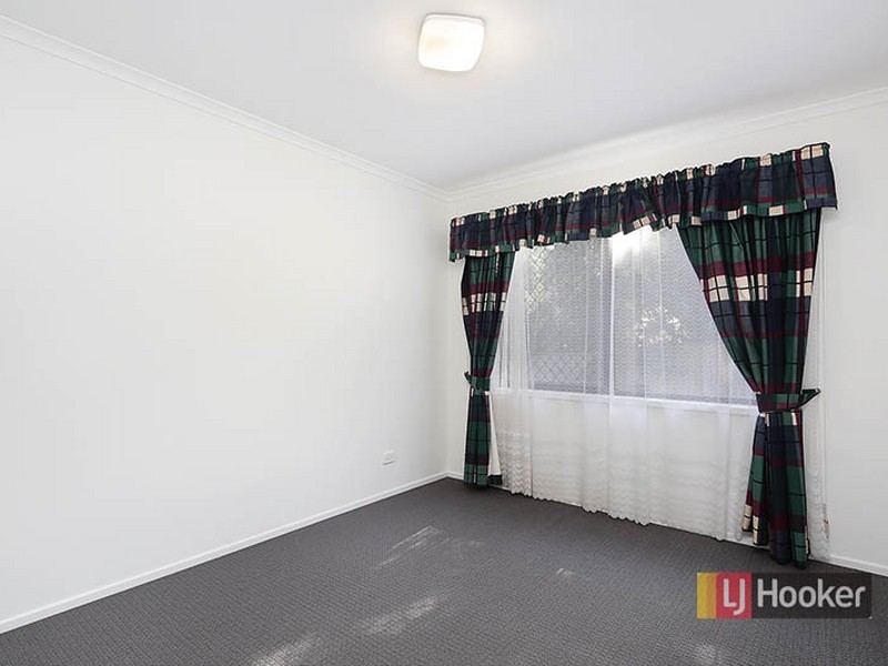 40 Oakley Street, Carindale QLD 4152