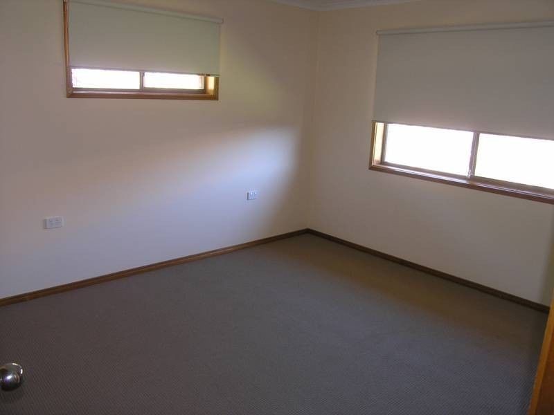 24 Rossmoya Street, Carindale QLD 4152