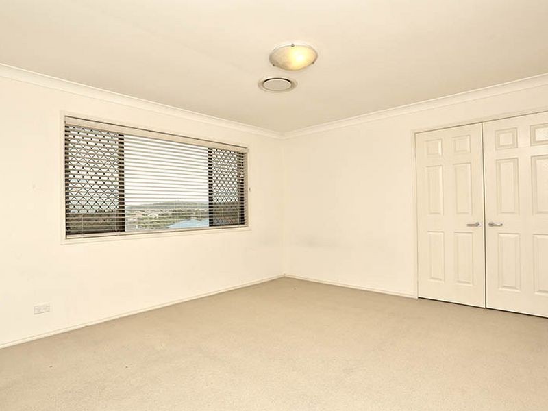 97 Silky Oak Crescent, Carindale QLD 4152