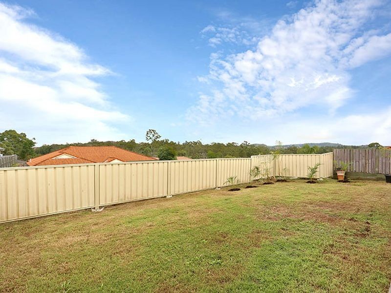 97 Silky Oak Crescent, Carindale QLD 4152
