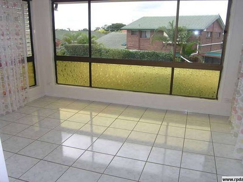 50 Cadogan Street, Carindale QLD 4152