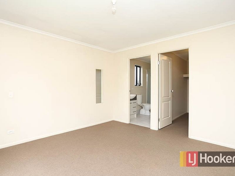 14 Holland Place, Carindale QLD 4152