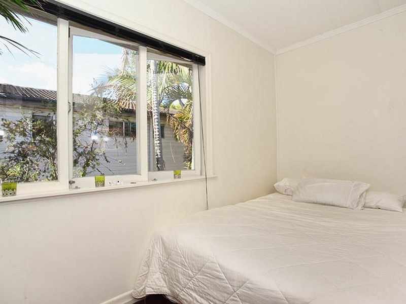 27 Megalong Street, Holland Park West QLD 4121