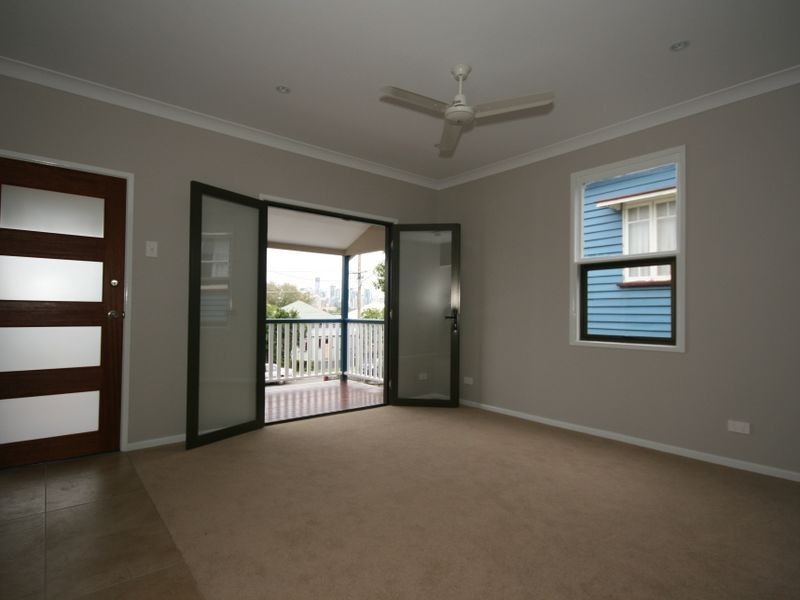 17 Elfin Street, East Brisbane QLD 4169