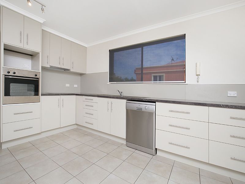 3/182 Juliette Street, Greenslopes QLD 4120