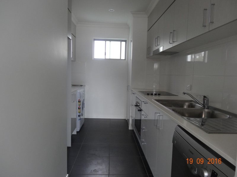 Apartment 8/90 Cambridge Street, Carina Heights QLD 4152