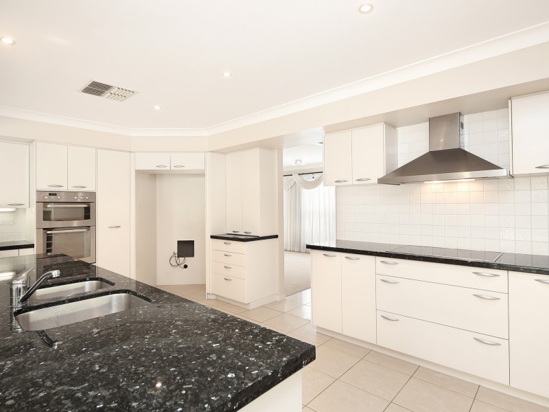 45 Stanmere Street, Carindale QLD 4152