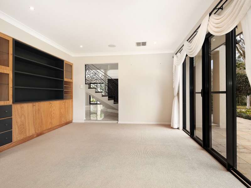 45 Stanmere Street, Carindale QLD 4152