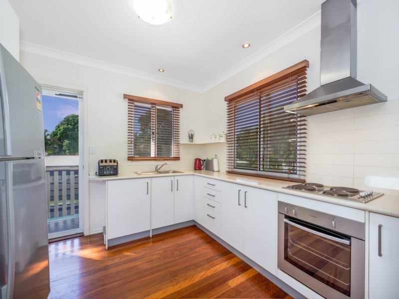 5 Bonniebrae Street, Wynnum West QLD 4178