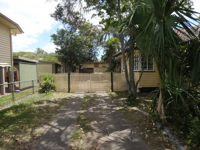 16 Joshua Street, Cannon Hill QLD 4170