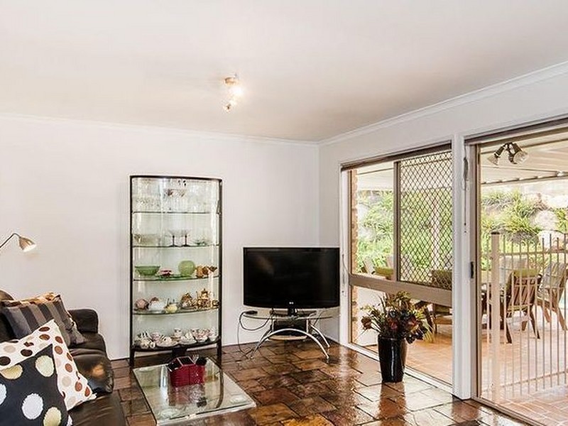 14 Eromanga Street, Carindale QLD 4152