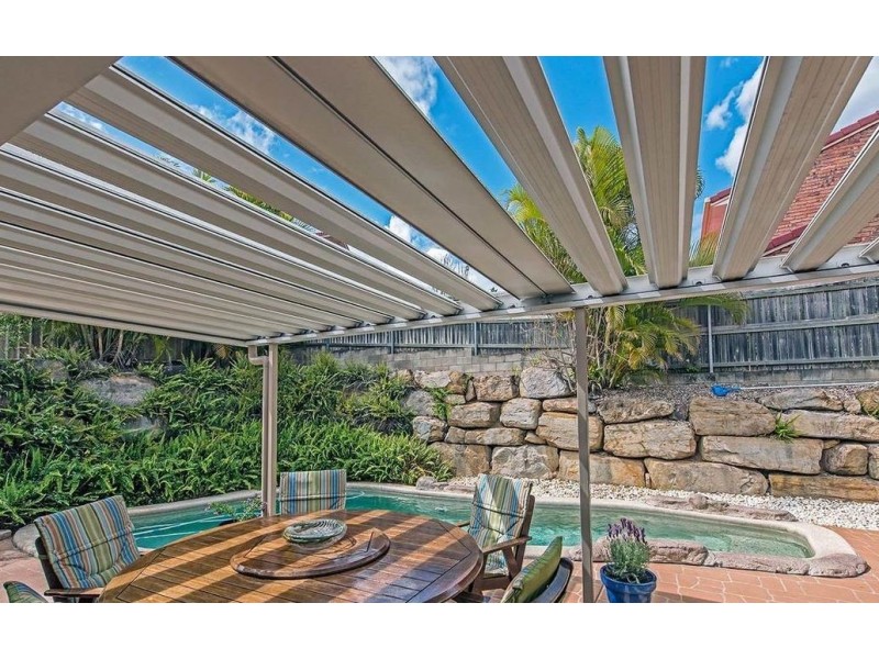 14 Eromanga Street, Carindale QLD 4152