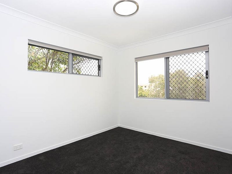 3/143 Cavendish Rd, Coorparoo QLD 4151