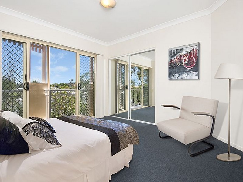 6/18 Jellicoe Street, Coorparoo QLD 4151