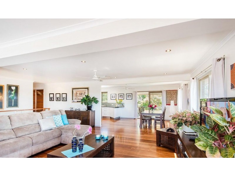 1 Tristan Street, Carindale QLD 4152