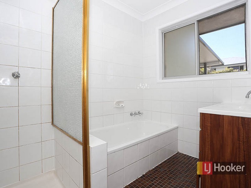 16 Catania Street, Wishart QLD 4122