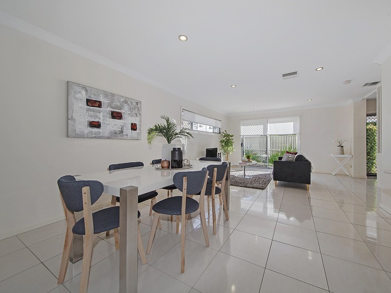 7/17 Hilltop Court, Carina QLD 4152