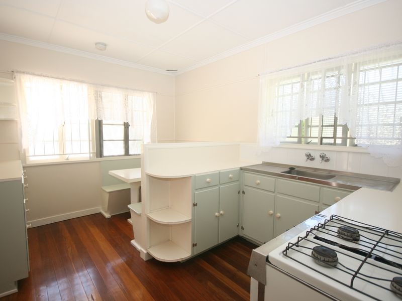 17 Risley Street, Carina QLD 4152