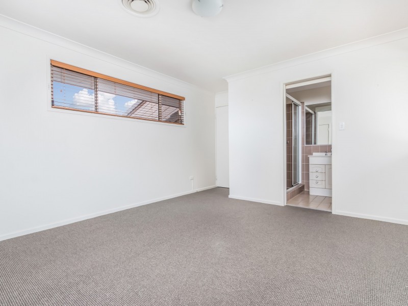 8 Selangor Place, Carina QLD 4152