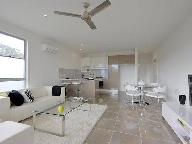 2/4 Newman Avenue, Camp Hill QLD 4152