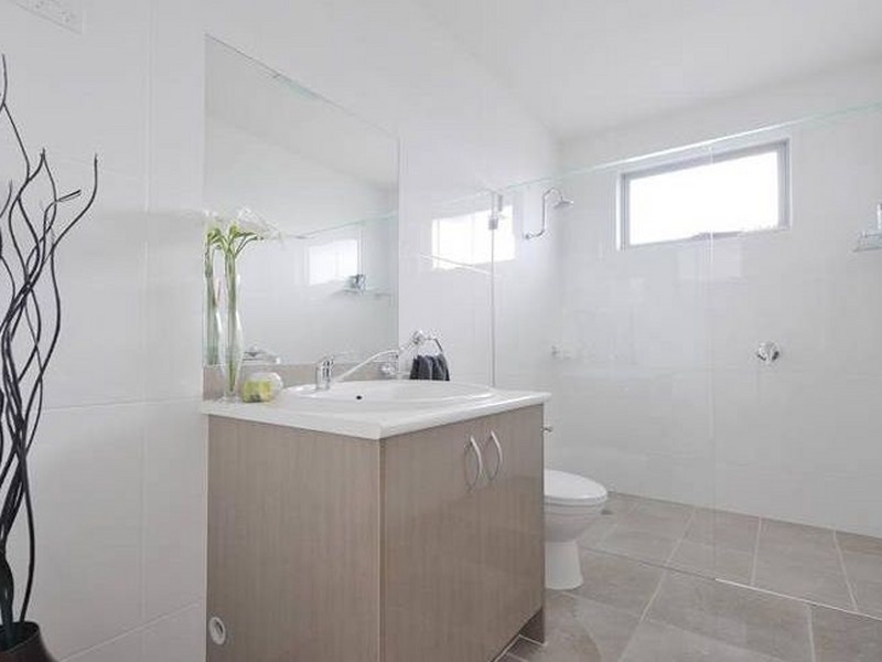 2/4 Newman Avenue, Camp Hill QLD 4152