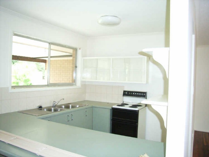 8 Pyrope Street, Camp Hill QLD 4152