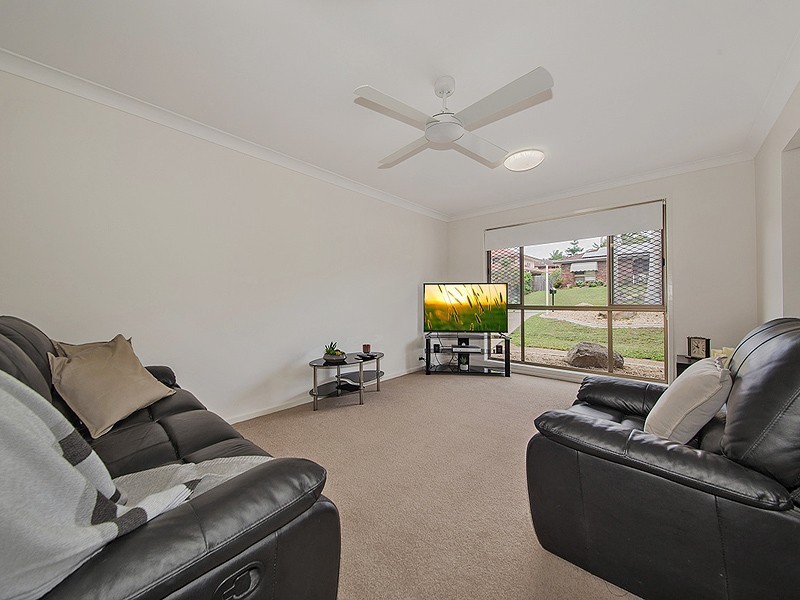 16 Brodick Street, Carindale QLD 4152