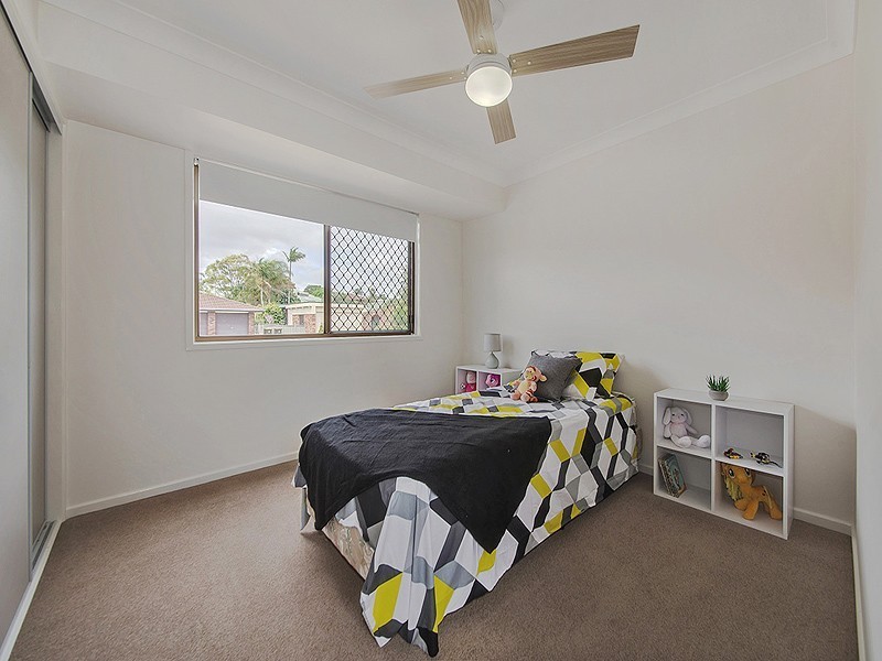 16 Brodick Street, Carindale QLD 4152