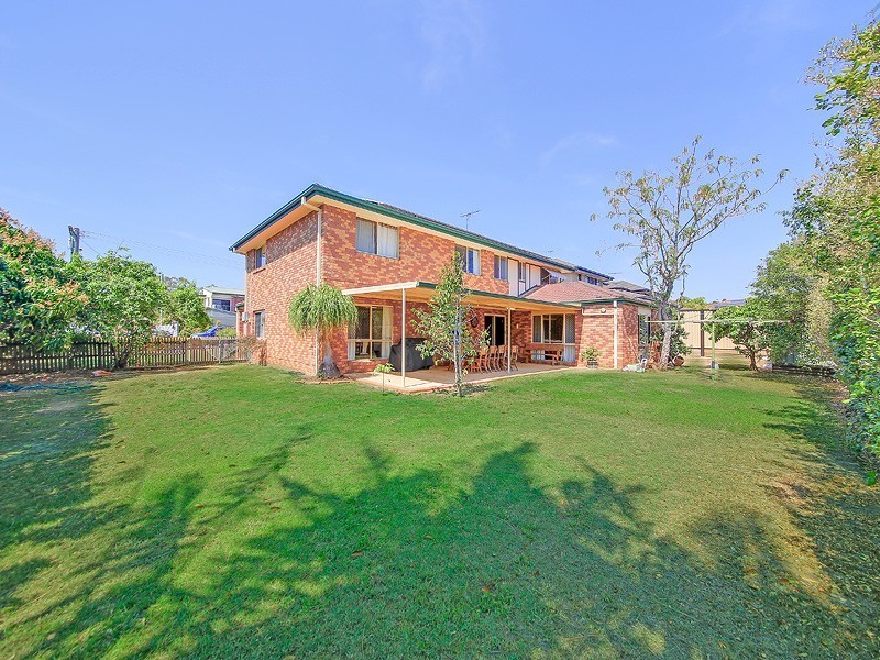 33 Scrub Road, Carindale QLD 4152