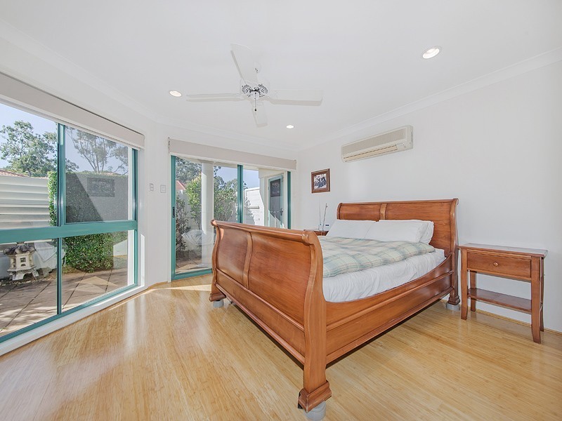 2 Rio Vista Close, Carindale QLD 4152