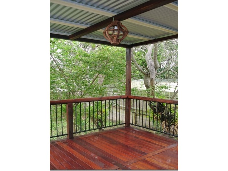 15 Cotswold Street, Carina QLD 4152