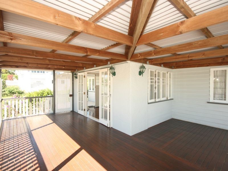 29 Halland Terrace, Camp Hill QLD 4152