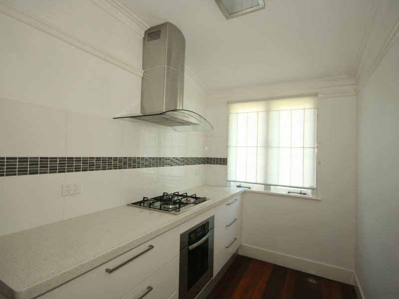 29 Halland Terrace, Camp Hill QLD 4152