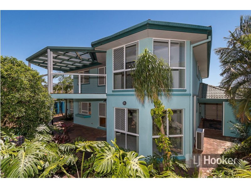 21 Amersham Crescent, Carindale QLD 4152