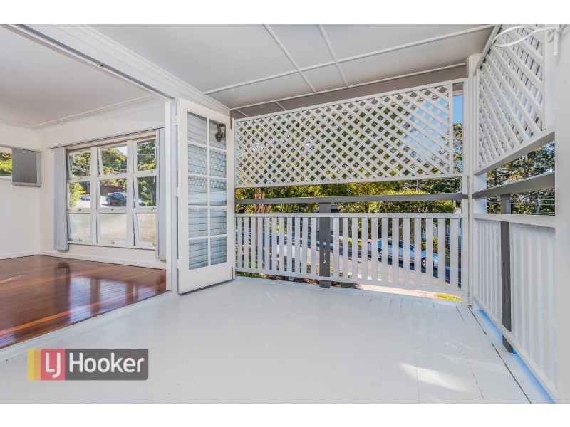 14 Quebec Avenue, Camp Hill QLD 4152